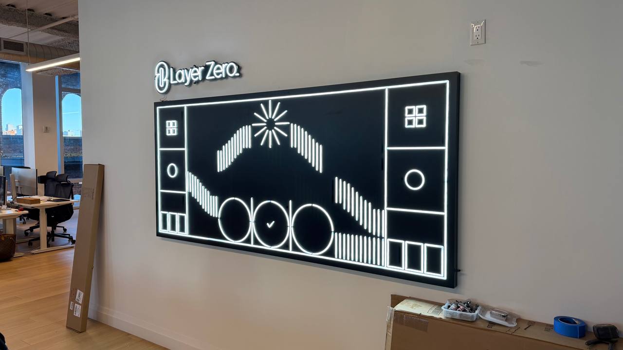 Layer Zero neon sign